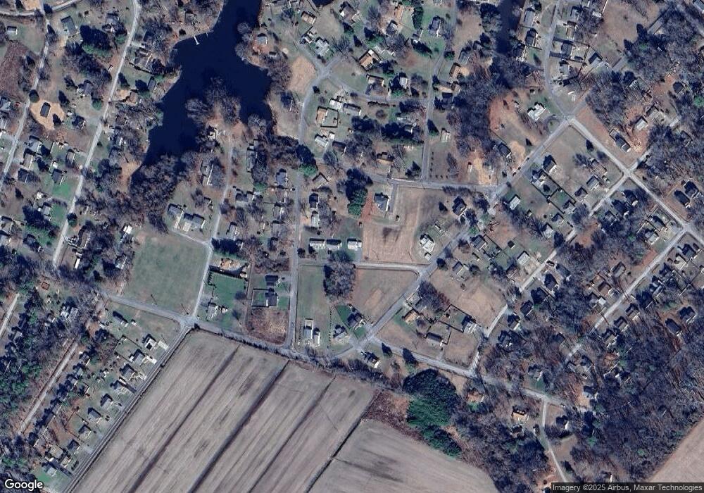 49 Johnson Rd, Colonial Beach, VA 22443 - photo 1