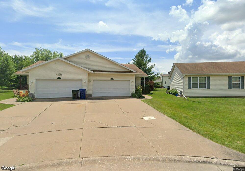 4207 Grove Ct, Davenport, IA 52804 - photo 1