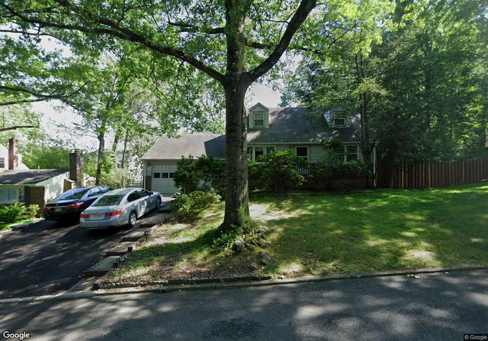 8 Laurel Rd, Demarest, NJ 07627 - photo 1