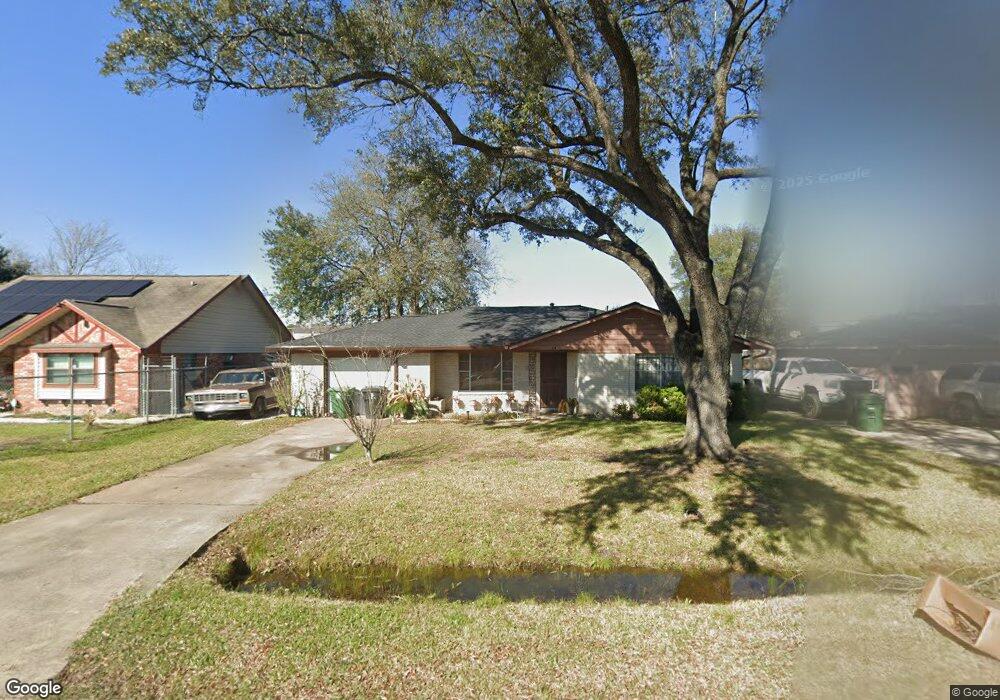 719 Hurley St, Houston, TX 77022 - photo 1