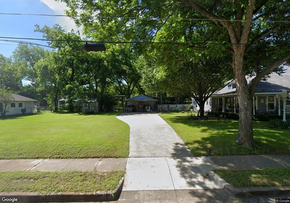 211 W Heard St, Cleburne, TX 76033 - photo 1