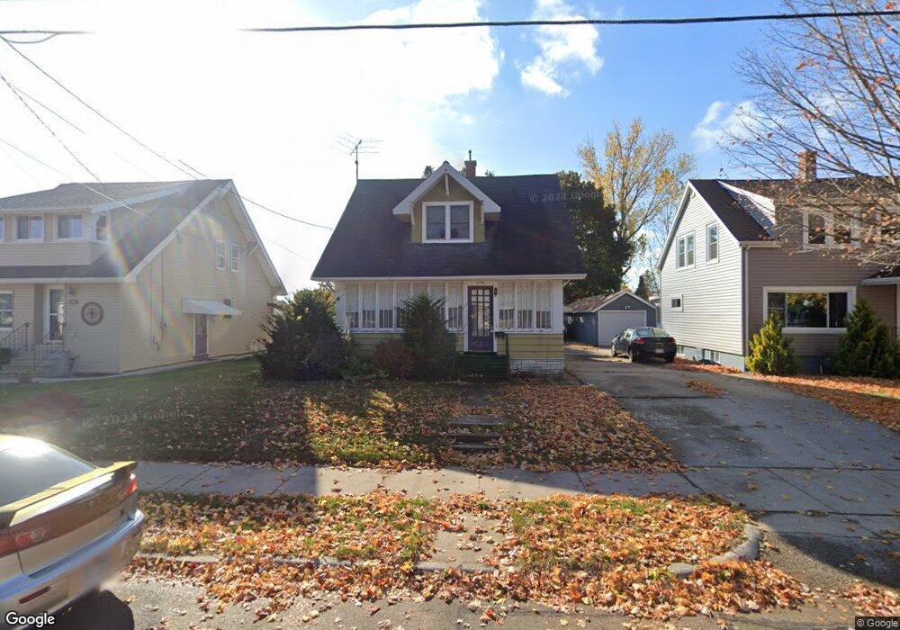 2109 13th St, Two Rivers, WI 54241 - photo 1