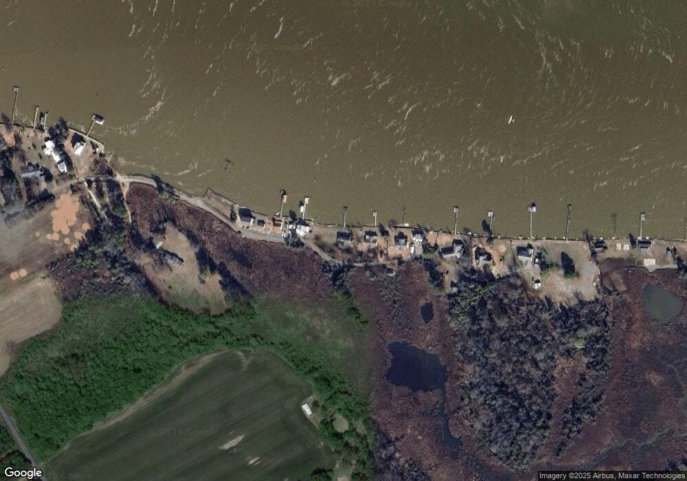 499 River Place, Dunnsville, VA 22454 - photo 1