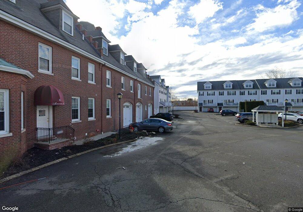 4 Amaranth Place unit 4, Medford, MA 02155 - photo 1