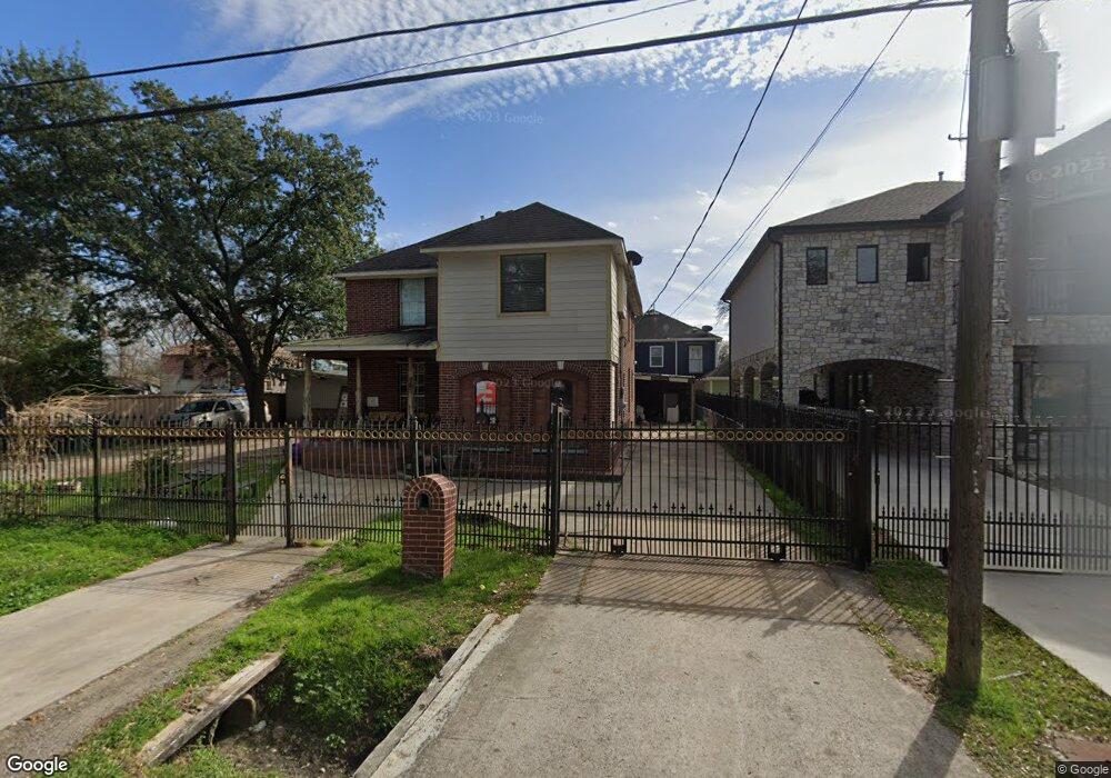 1108 Melbourne St, Houston, TX 77022 - photo 1