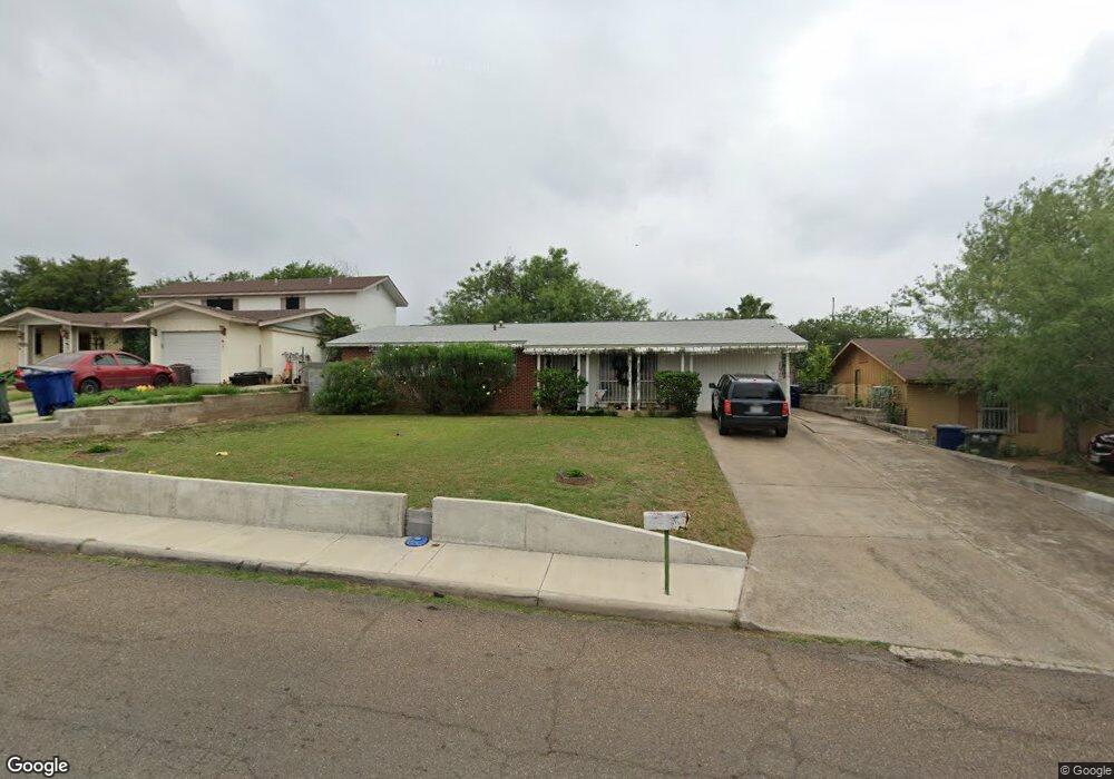 2203 E Montgomery St, Laredo, TX 78043 - photo 1