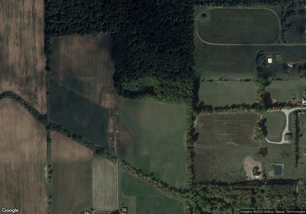 11188 W Mount Morris Rd, Flushing, MI 48433 - photo 1