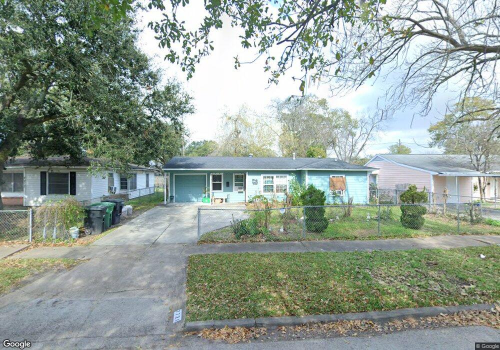 7721 Buena Vista St, Houston, TX 77087 - photo 1