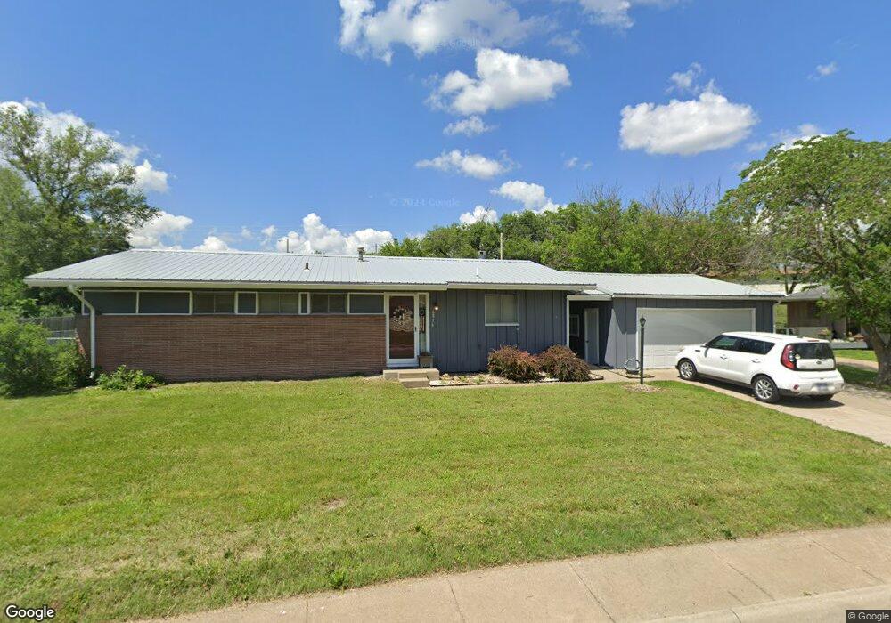 6916 SW Towerview Ln, Topeka, KS 66619 - photo 1