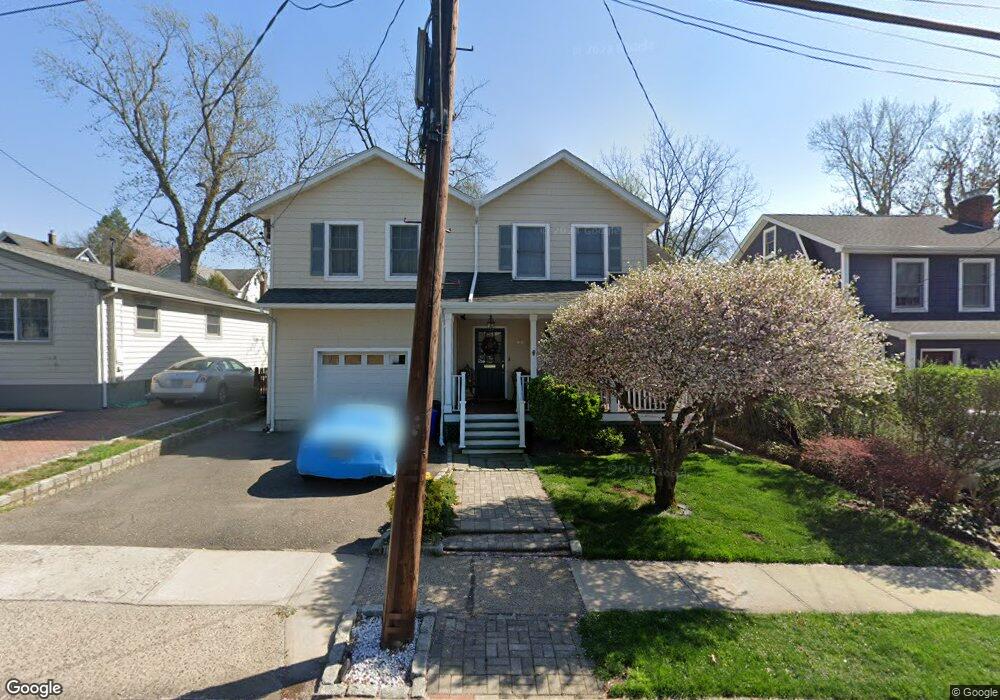 70 Bar Beach Rd, Port Washington, NY 11050 - photo 1