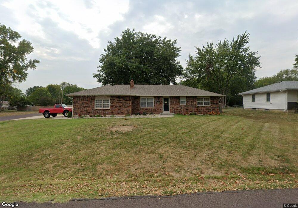 211 S Washington St, Spring Hill, KS 66083 - photo 1