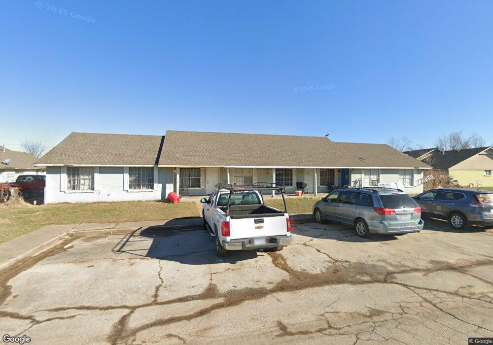 2202 W Beacon Circle Dr, Rogers, AR 72758 - photo 1