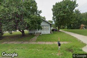 208 E 7th St, Onaga, KS 66521
