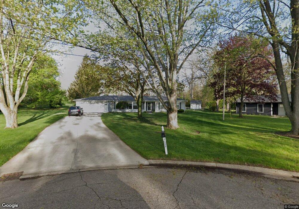 1254 Lawnview Ct, Flint, MI 48507 - photo 1