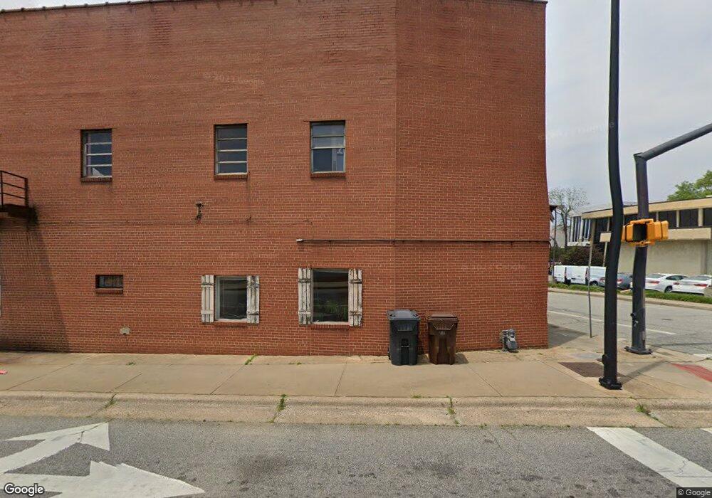 212 W Kivett Dr, High Point, NC 27260 - photo 1