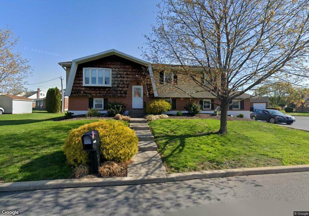 3301 Reading Crest Ave, Reading, PA 19605 - photo 1