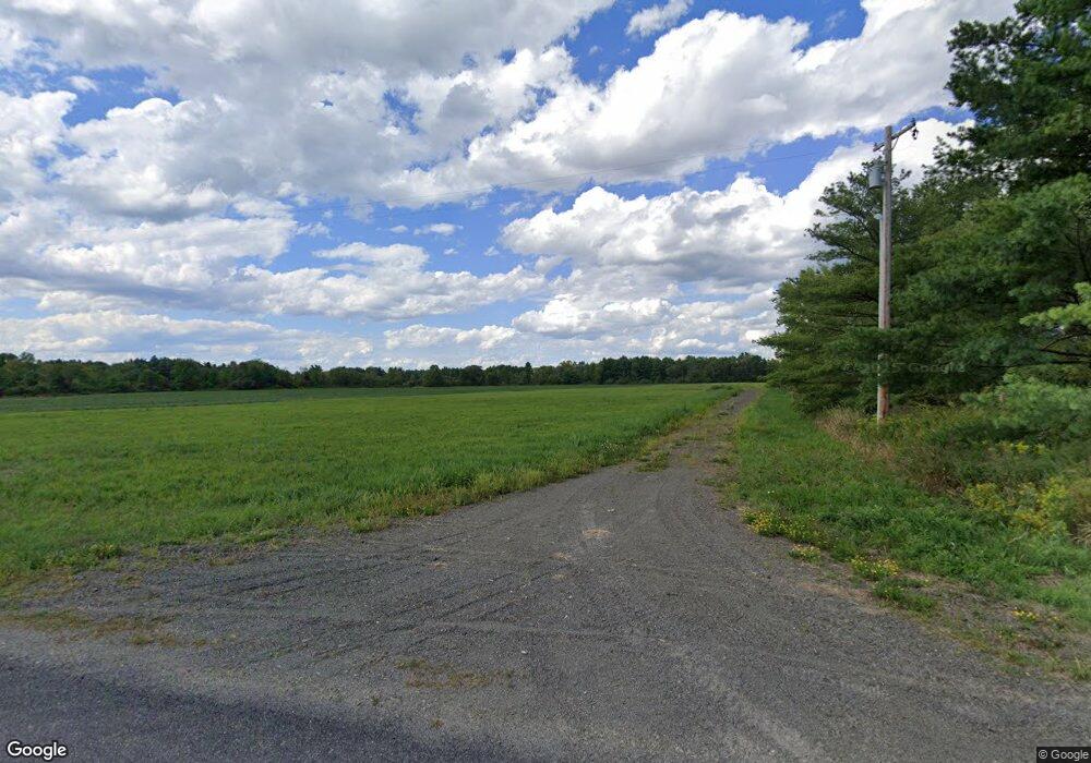 675 Sultan Ln, Schodack Landing, NY 12156 - photo 1