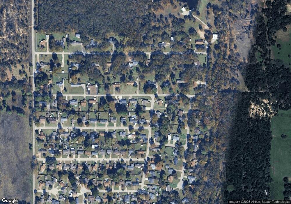 415 Beaumont Dr, Ardmore, OK 73401 - photo 1