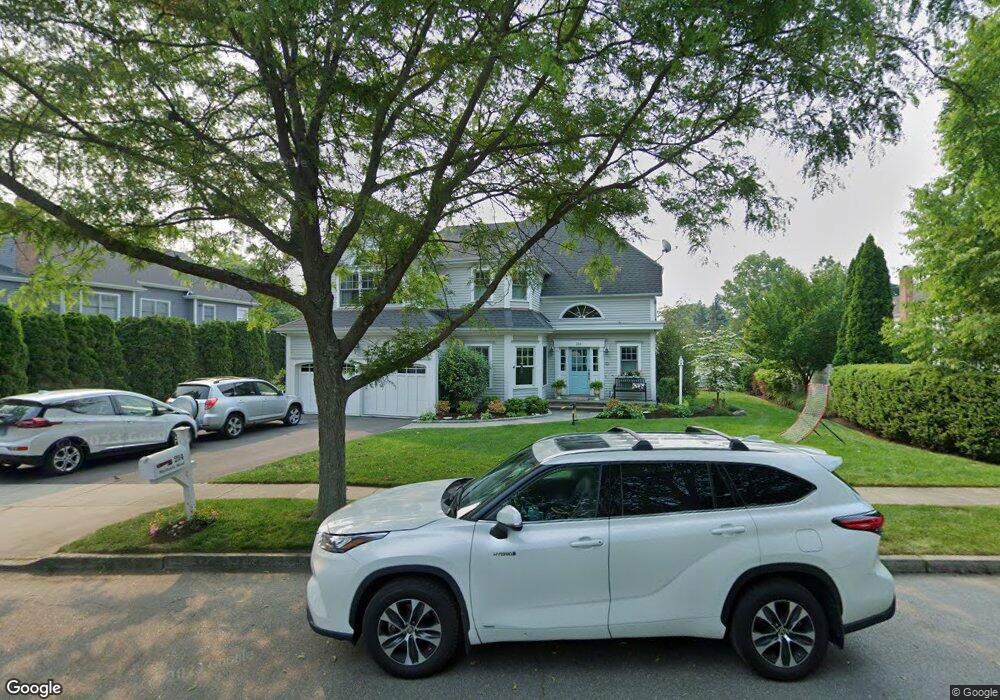 214 Mailands Rd, Fairfield, CT 06824 - photo 1