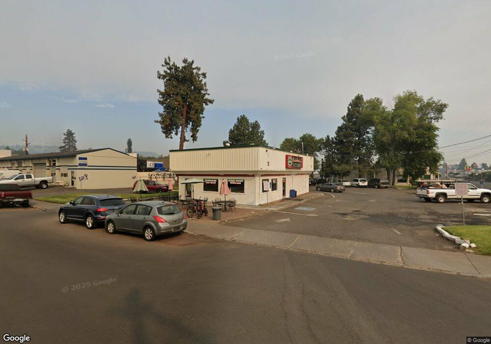 1913 NE 3rd St, Bend, OR 97701 - photo 1