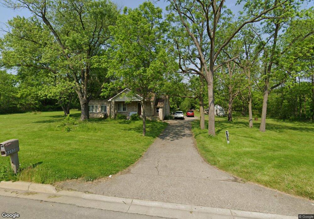 3205 N Jennings Rd, Flint, MI 48504 - photo 1