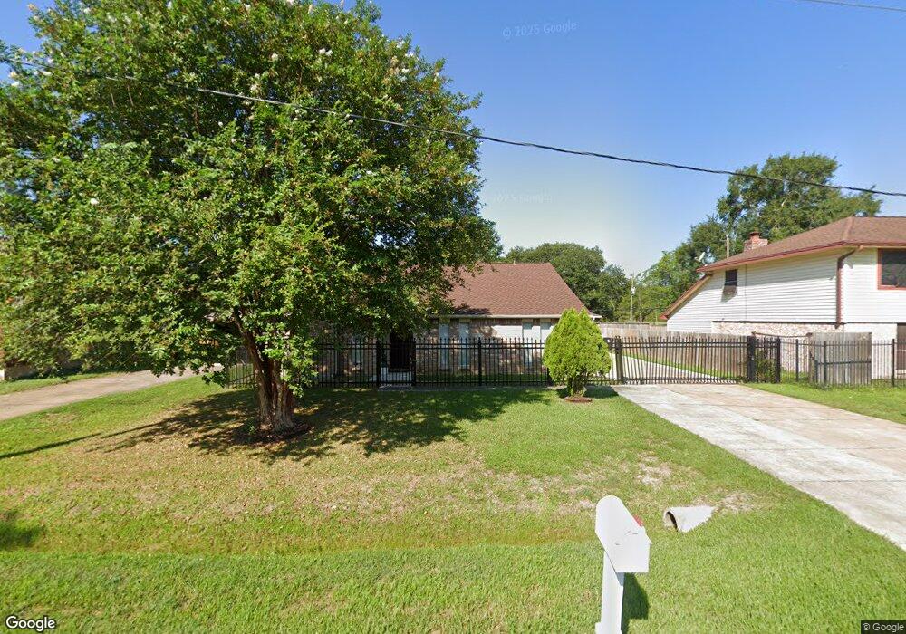 7115 Vogel Rd, Houston, TX 77088 - photo 1