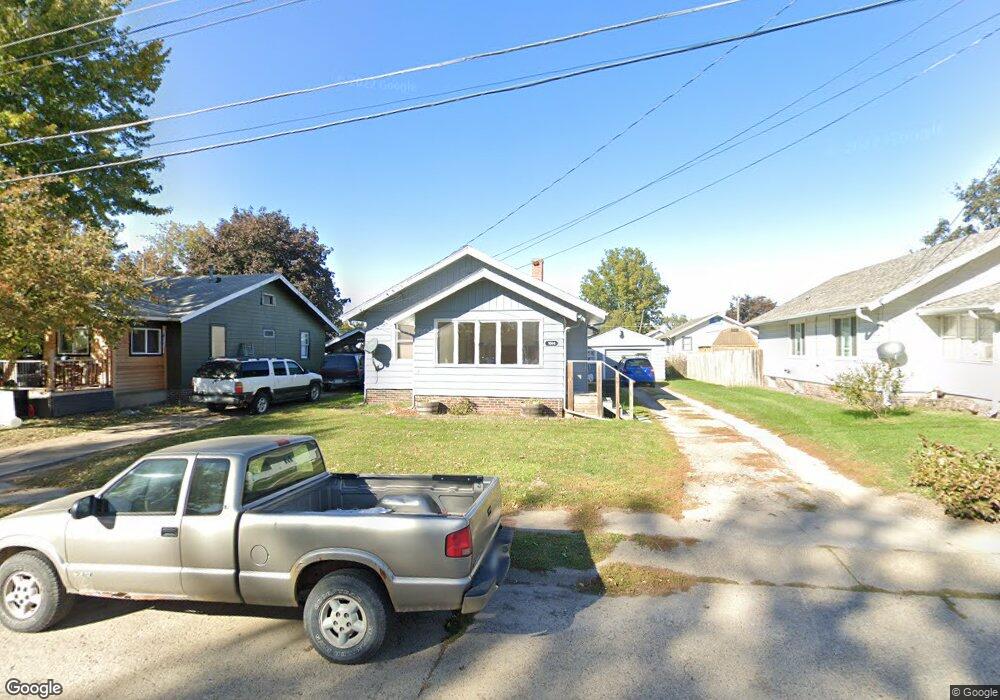 1006 N 5th Ave E, Newton, IA 50208 - photo 1