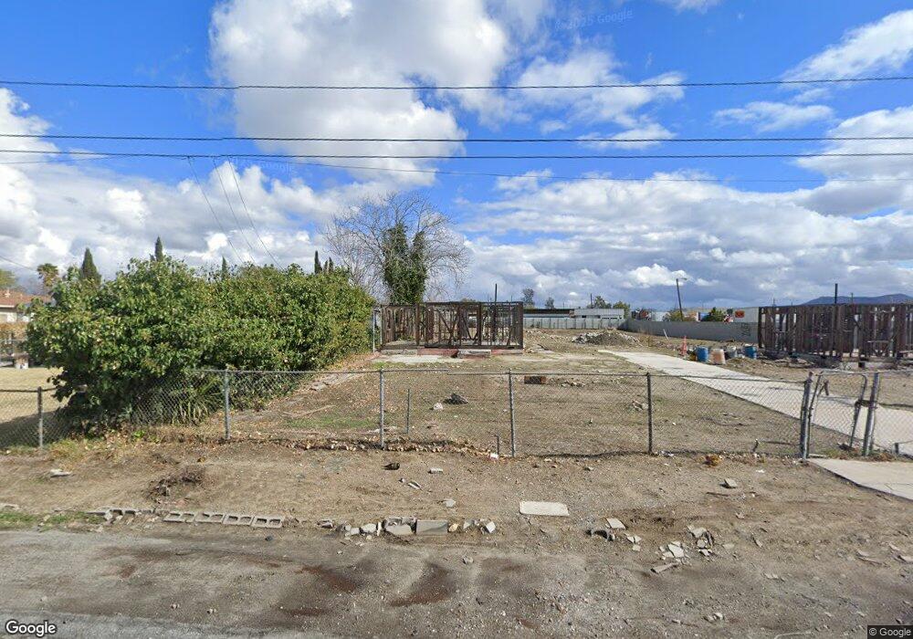 9985 Hemlock Ave, Fontana, CA 92335 - photo 1