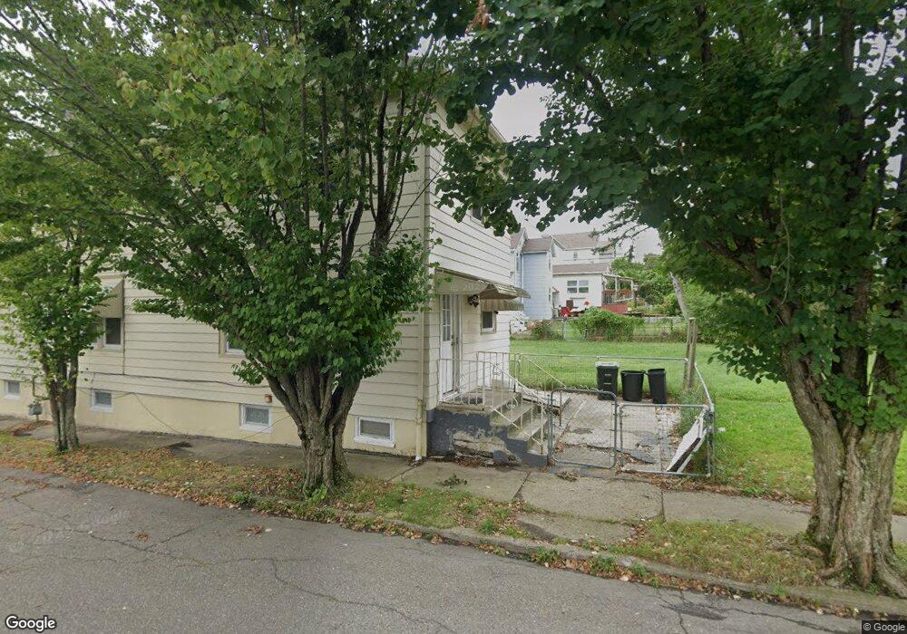 636 Arthur St, Hazleton, PA 18201 - photo 1