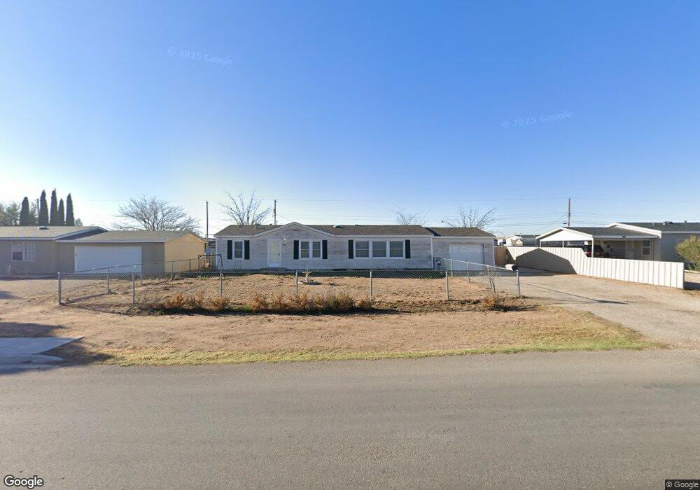 905 Hidalgo Rd, Carlsbad, NM 88220 - photo 1