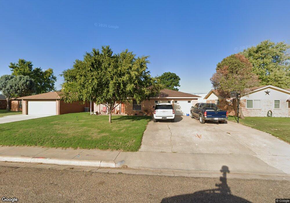 1104 Mills Ave, Dumas, TX 79029 - photo 1