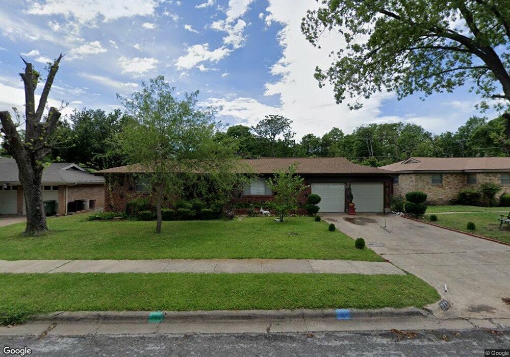 213 W Cheryl Ave, Hurst, TX 76053 - photo 1