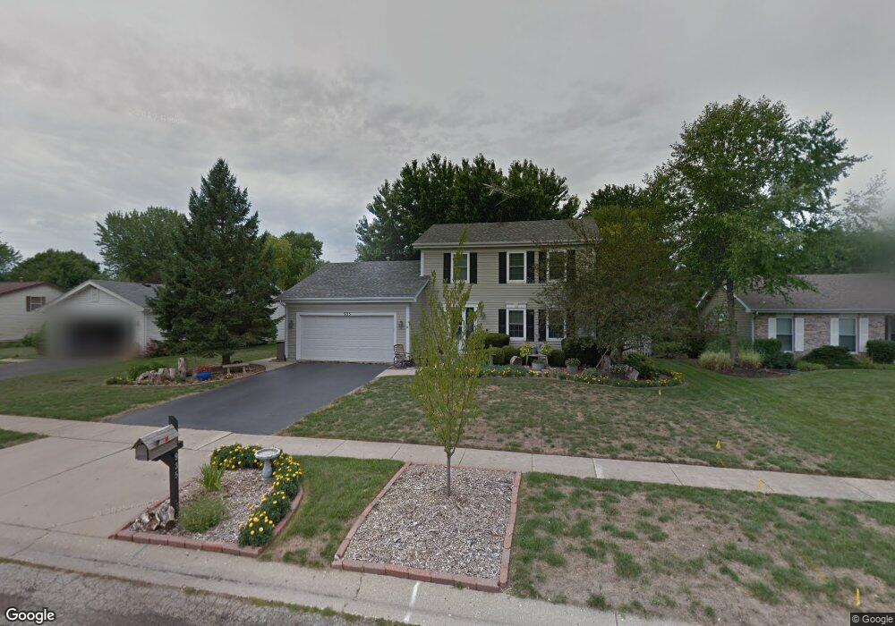 935 Thornewood Ln, Algonquin, IL 60102 - photo 1