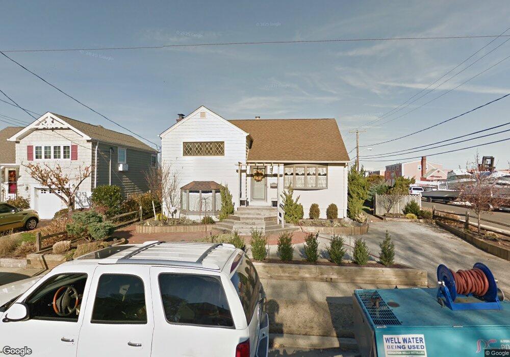 98 Norton St, Freeport, NY 11520 - photo 1