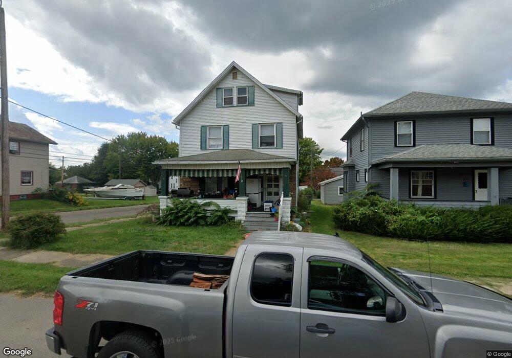 564 Spruce Ave, Sharon, PA 16146 - photo 1