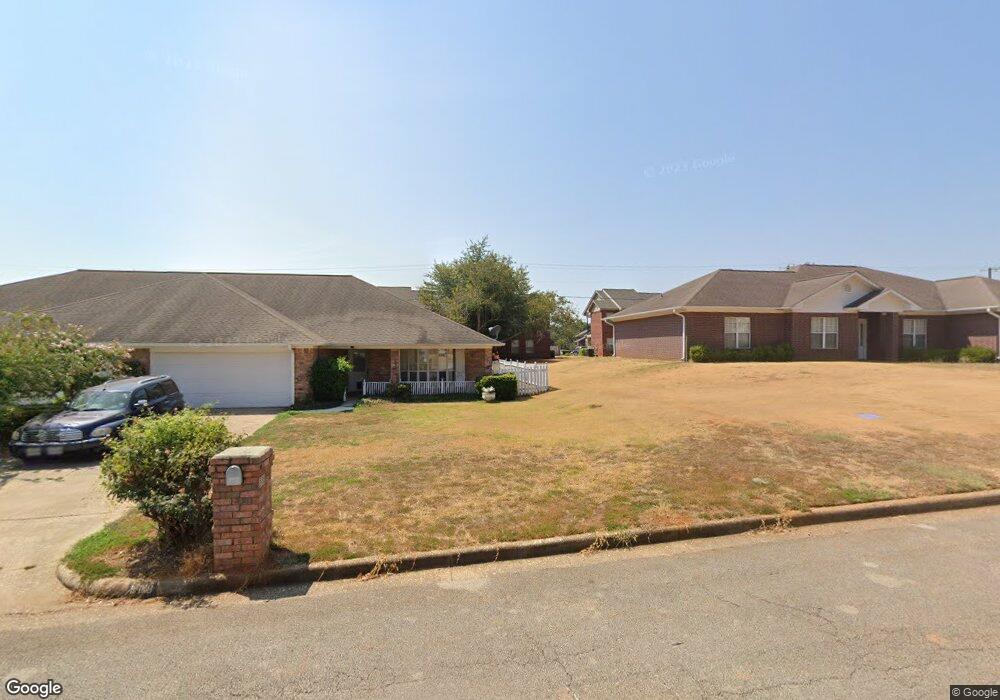 806 Oakview Dr, Nacogdoches, TX 75965 - photo 1