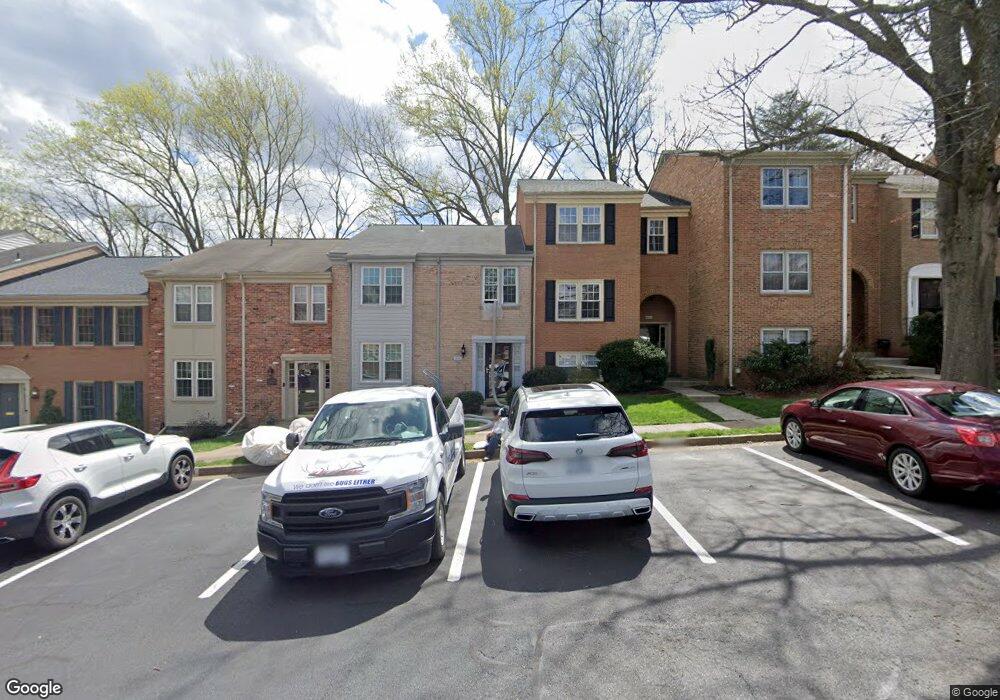 6600 Midhill Place, Falls Church, VA 22043 - photo 1