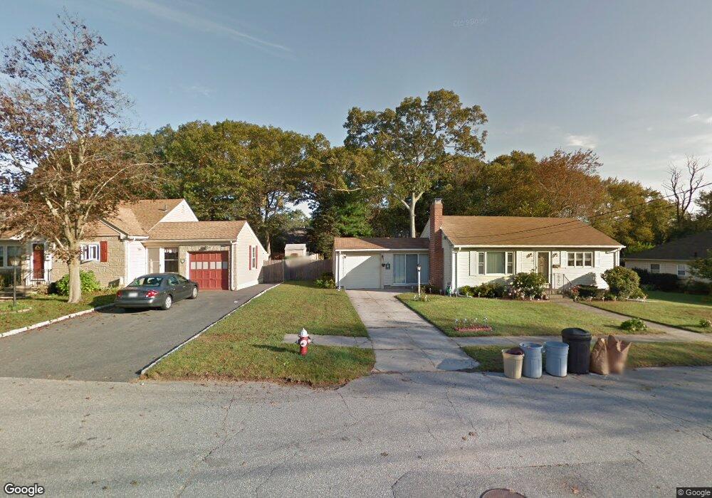 27 Potomac Cir, Warwick, RI 02888 - photo 1