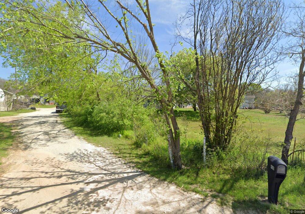 402 Valley Ln, Weatherford, TX 76085 - photo 1