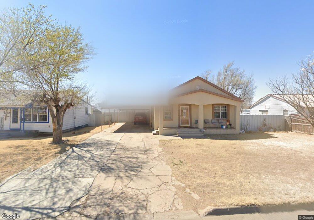 1114 S Maddox Ave, Dumas, TX 79029 - photo 1
