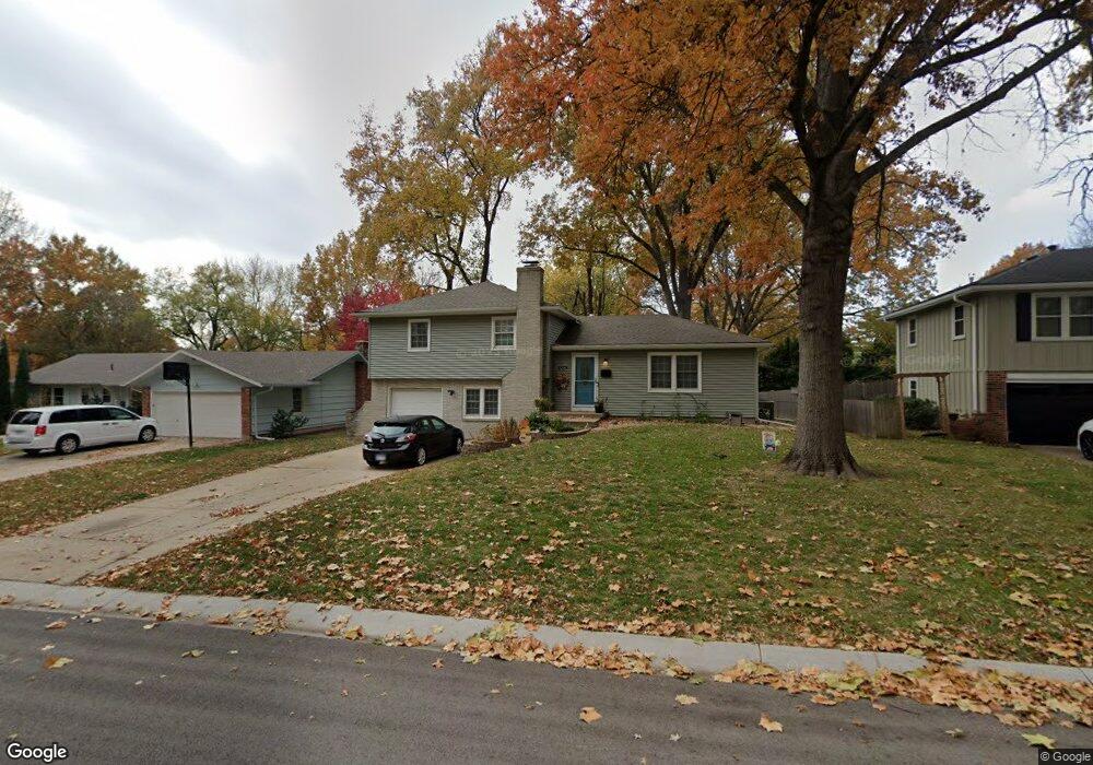 5238 Bond St, Shawnee, KS 66203 - photo 1