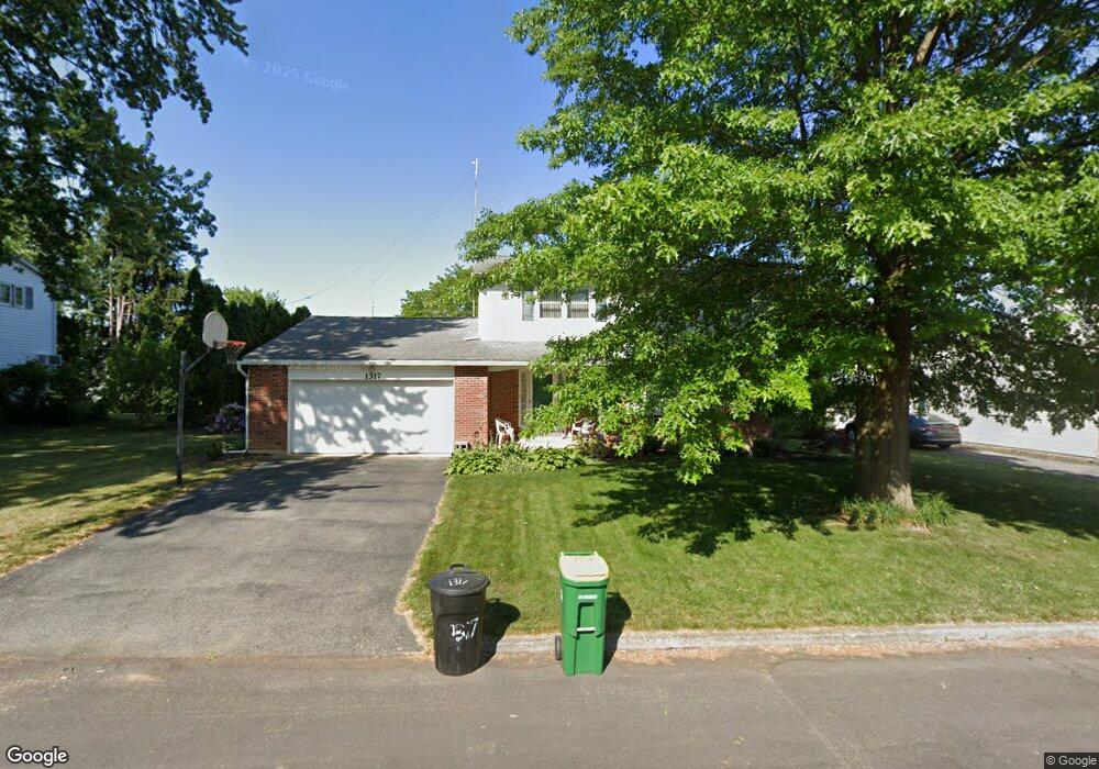 1317 Butternut Ln, Macungie, PA 18062 - photo 1