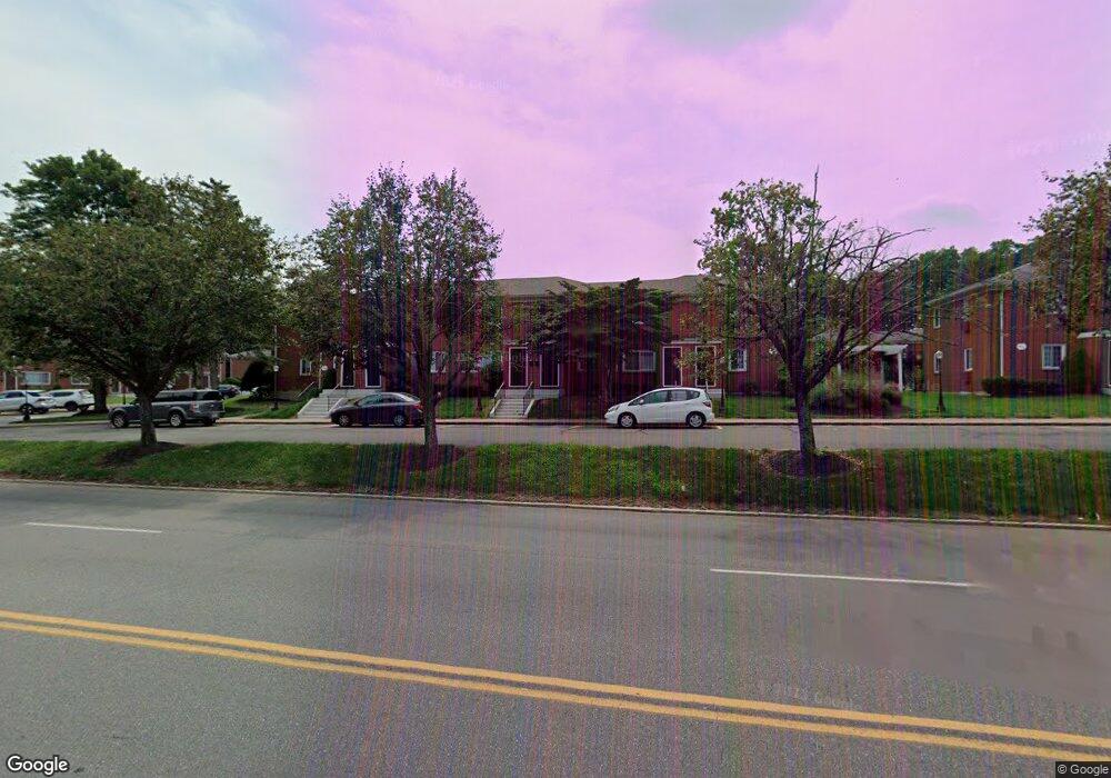 438 Middle Turnpike W unit 44U, Manchester, CT 06040 - photo 1