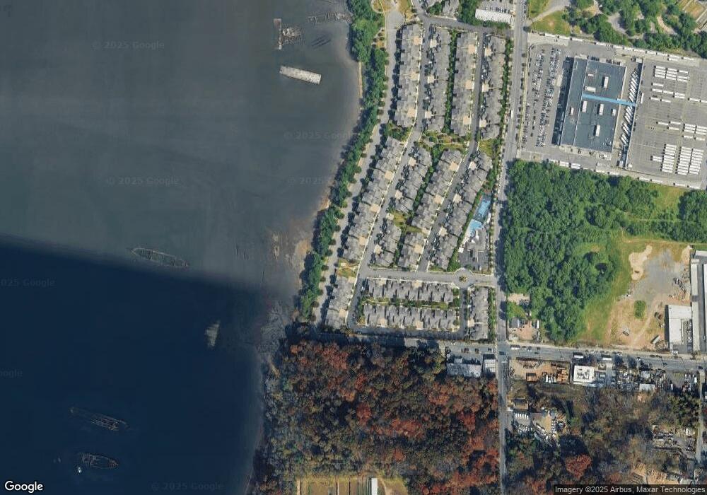 16 Pilot Ln, Staten Island, NY 10309 - photo 1