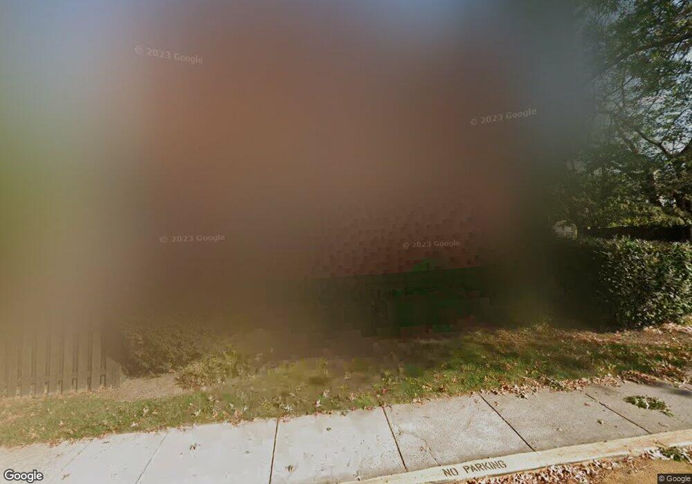 10272 Arizona Cir, Bethesda, MD 20817 - photo 1