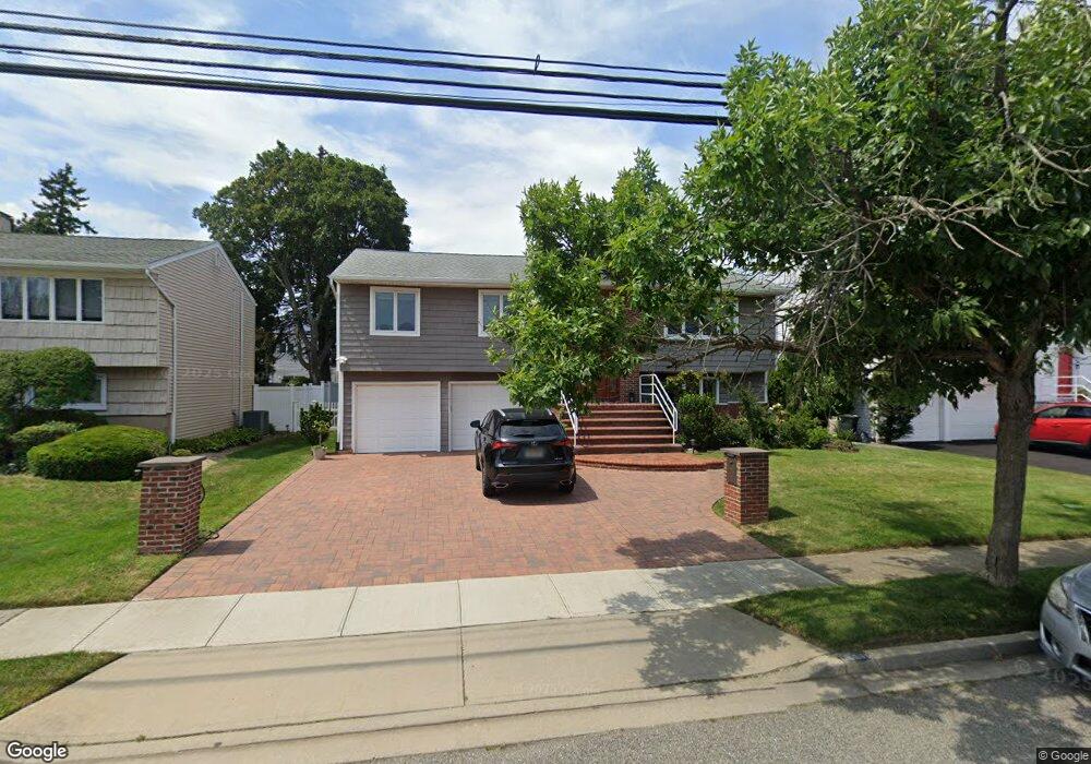 2065 Illona Ln, Merrick, NY 11566 - photo 1