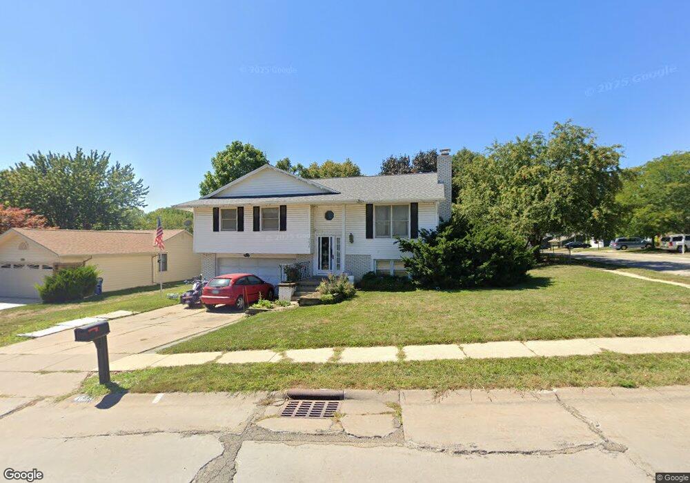 4638 Fillmore Ln, Davenport, IA 52806 - photo 1