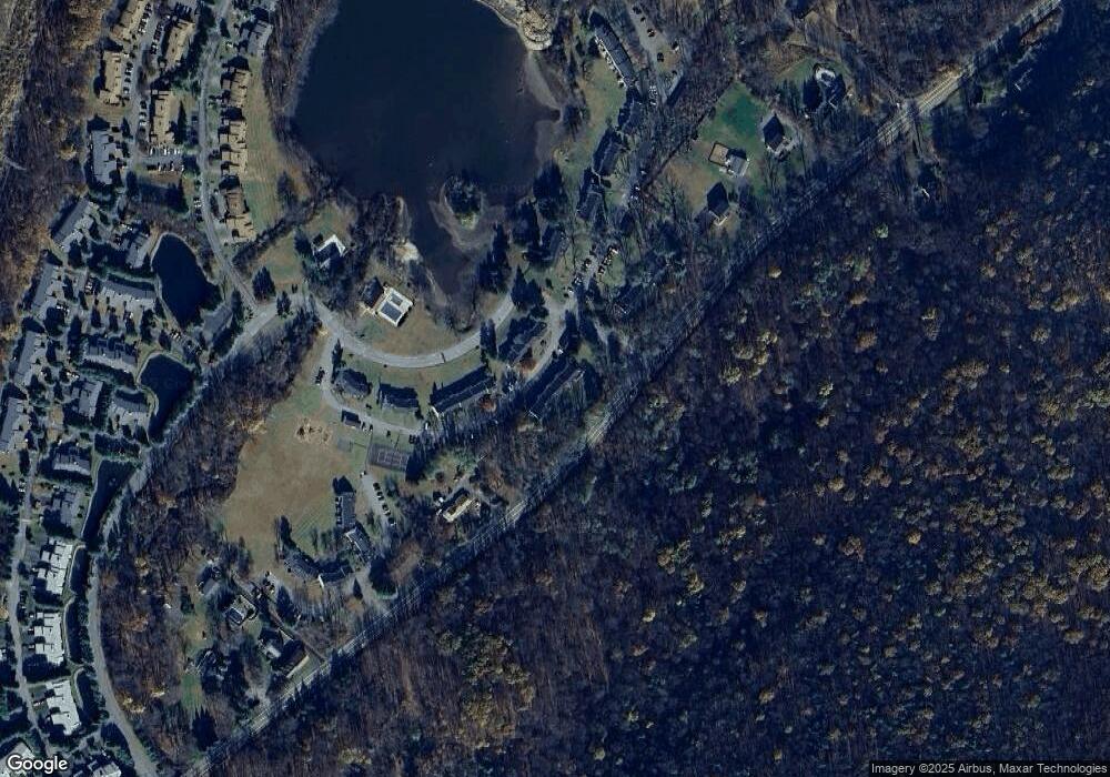 702 Swan Hollow Rd, Monroe, NY 10950 - photo 1