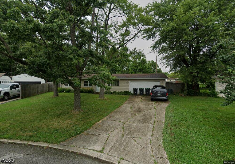 722 Circle Ct, Whiteland, IN 46184 - photo 1