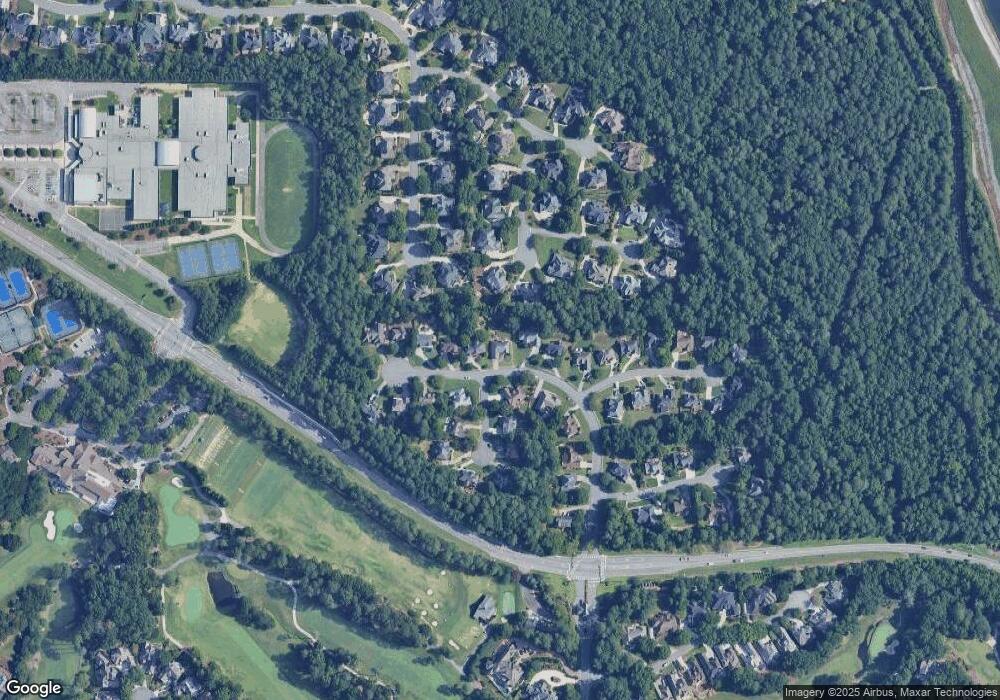 9725 Hunts Pointe Dr, Alpharetta, GA 30022 - photo 1